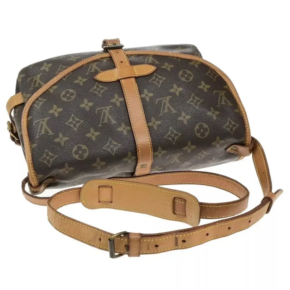 LOUIS VUITTON Logo Saumur 30 Shoulder Bag Monogram Leather Brown